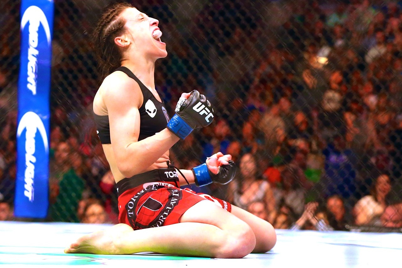 Carla Esparza Vs Joanna Jedrzejczyk What We Learned From Ufc 185 Title Fight Bleacher Report Latest News Videos And Highlights