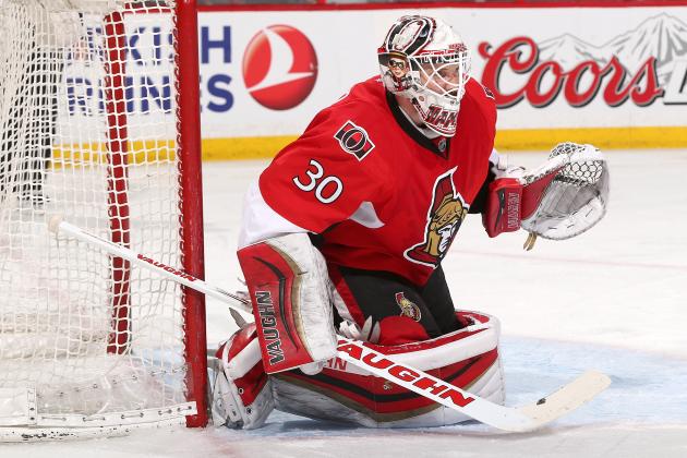 OTTAWA, ON - MARCH 15: Andrew Hammond #30 of the Ottawa Senators guards his net against the Philadelphia Flyers at Canadian Tire Centre on March 15, 2015 in Ottawa, Ontario, Canada.  (Photo by Andre Ringuette/NHLI via Getty Images)