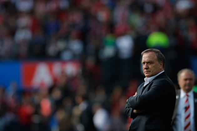 ROTTERDAM, NETHERLANDS - MAY 09:  PSV Coach / Manager, Dick Advocaat looks on during the Dutch Cup final between PSV Eindhoven and AZ Alkmaar at De Kuip on May 9, 2013 in Rotterdam, Netherlands.  (Photo by Dean Mouhtaropoulos/Getty Images)