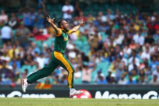 SYDNEY, AUSTRALIA - MARCH 18: Imran Tahir of South Africa celebrates dismissing Thisara Perera of Sri Lanka during the 2015 ICC Cricket World Cup match between South Africa and Sri Lanka at Sydney Cricket Ground on March 18, 2015 in Sydney, Australia. (Photo by Cameron Spencer/Getty Images)