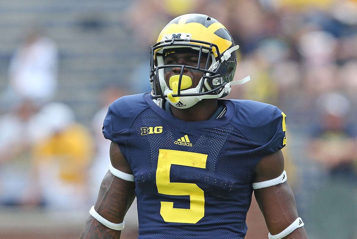 Michigan Football Wolverines Need Jabrill Peppers To Own Spring Practice Bleacher Report Latest News Videos And Highlights Uning otasi terri peppers jabrill yetti yoshida hibsga olingunga qadar hayotida faol bo'lgan. bleacher report