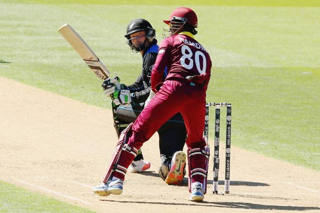 WELLINGTON, NEW ZEALAND - MARCH 21: Martin Guptill of New Zealand sweeps the ball away for four runs during the 2015 ICC Cricket World Cup match between New Zealand and the West Indies at Wellington Regional Stadium on March 21, 2015 in Wellington, New Zealand.  (Photo by Hannah Peters/Getty Images)