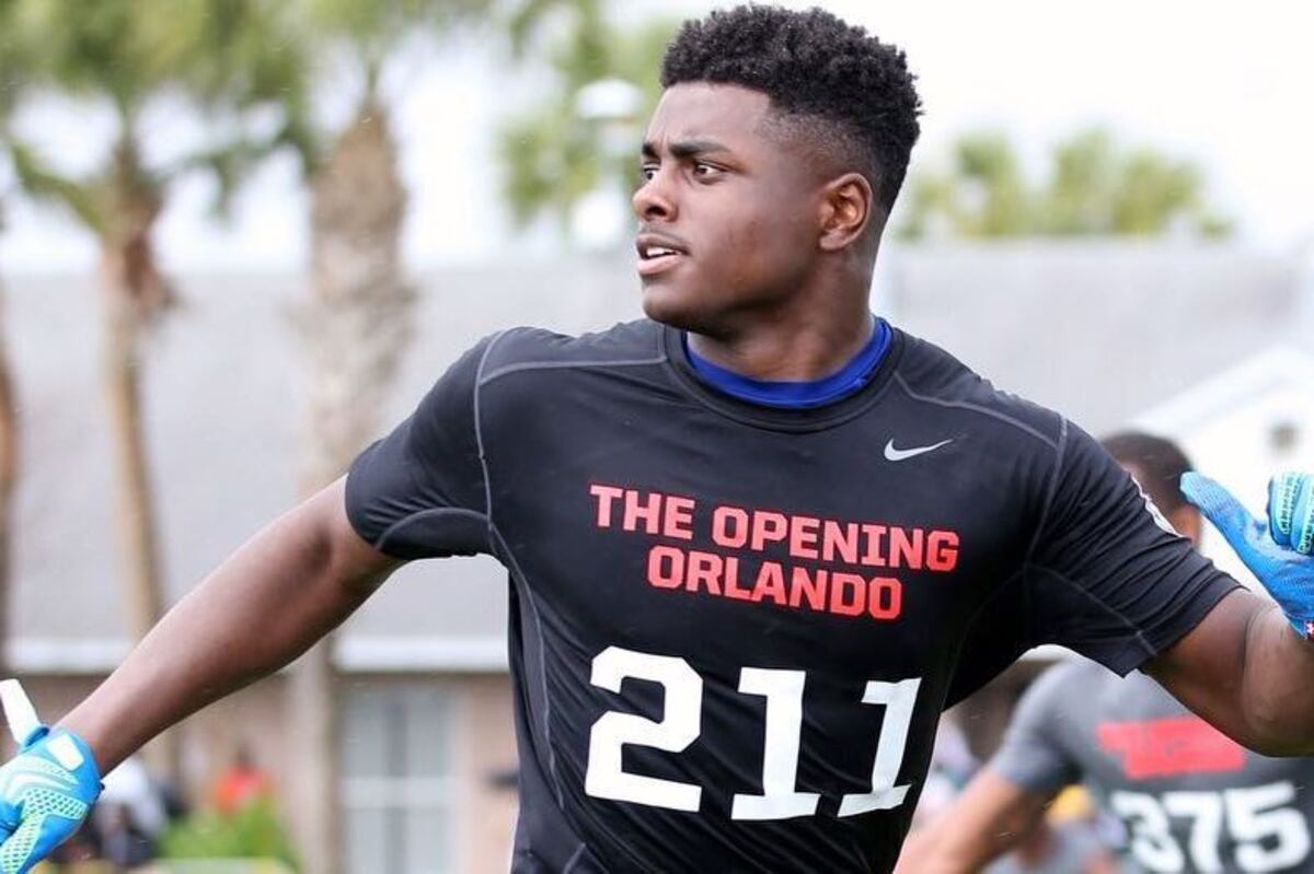 Tony Jones Jr. to Notre Dame: Fighting Irish Land 3-Star RB Prospect | Bleacher Report | Latest ...