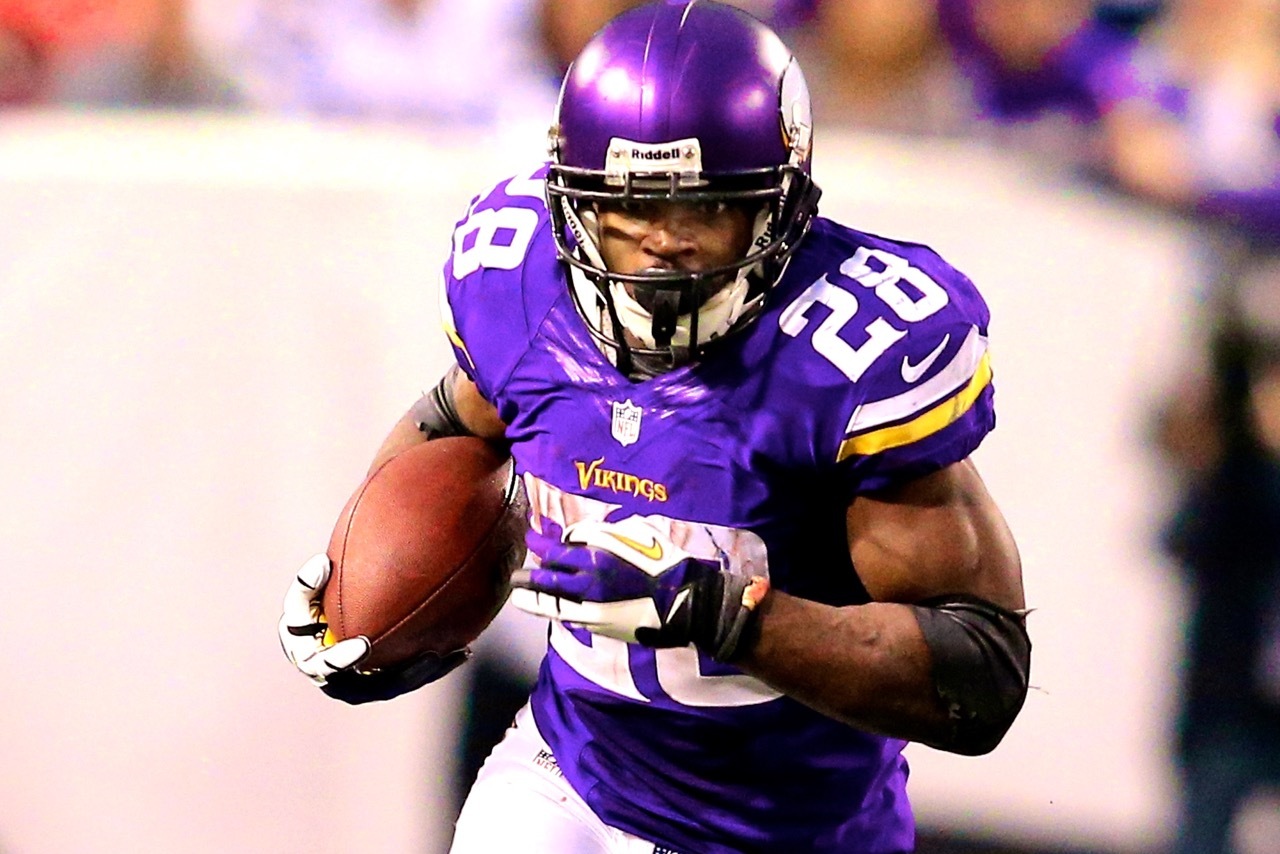 Adrian Peterson, Vikings restructuring last three years of RB's deal