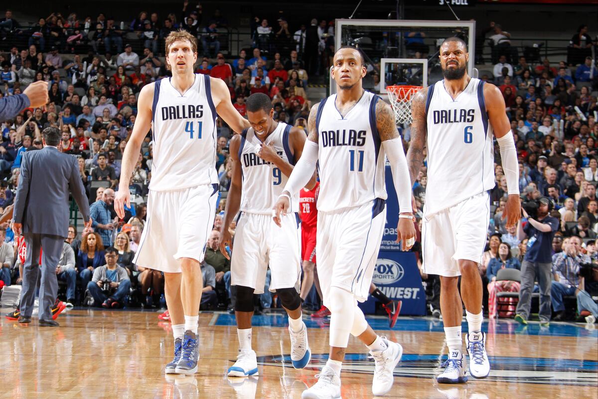 Is It Time for Dallas Mavericks to Switch Their Starting Lineup? News
