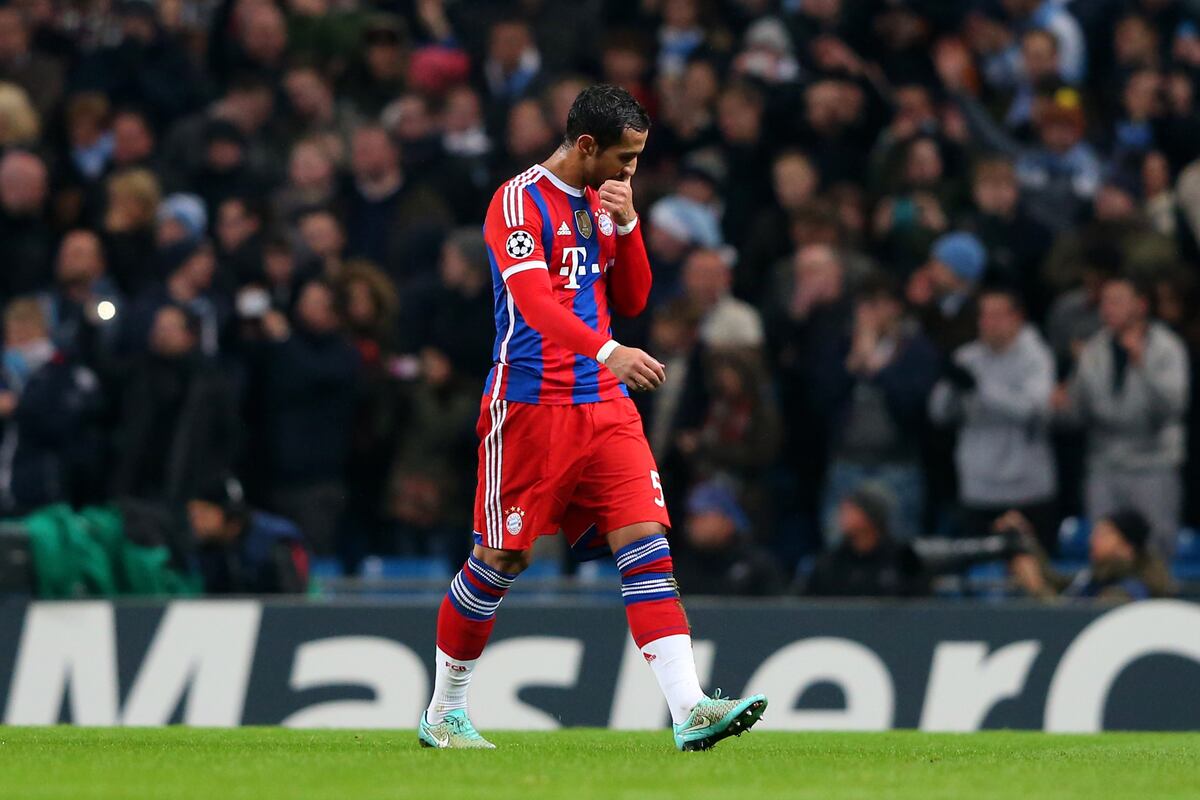 Medhi Benatia Injury: Updates on Bayern Munich Centre-Back ...