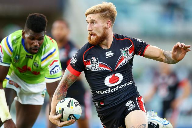 CANBERRA, AUSTRALIA - MARCH 15:  Sam Tomkins of the Warriors in action during the round two NRL match between the Canberra Raiders and the New Zealand Warriors at GIO Stadium on March 15, 2015 in Canberra, Australia.  (Photo by Mark Nolan/Getty Images)