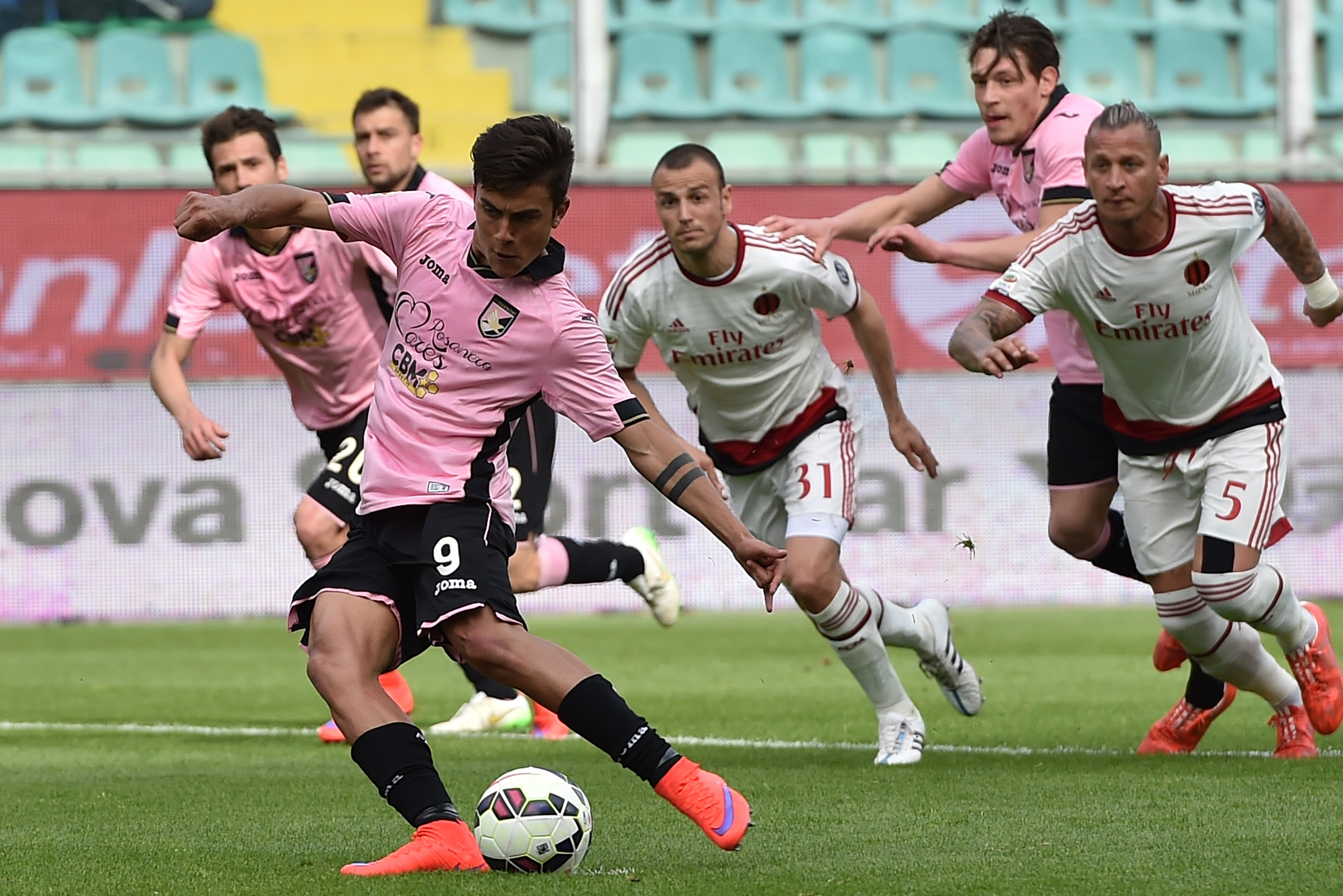 Off to Manchester City, Arsenal? Palermo expect striker Paulo Dybala to  leave - NBC Sports