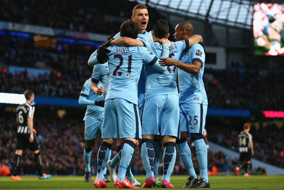 Picking a Manchester United-Manchester City XI Based on Form This Year
