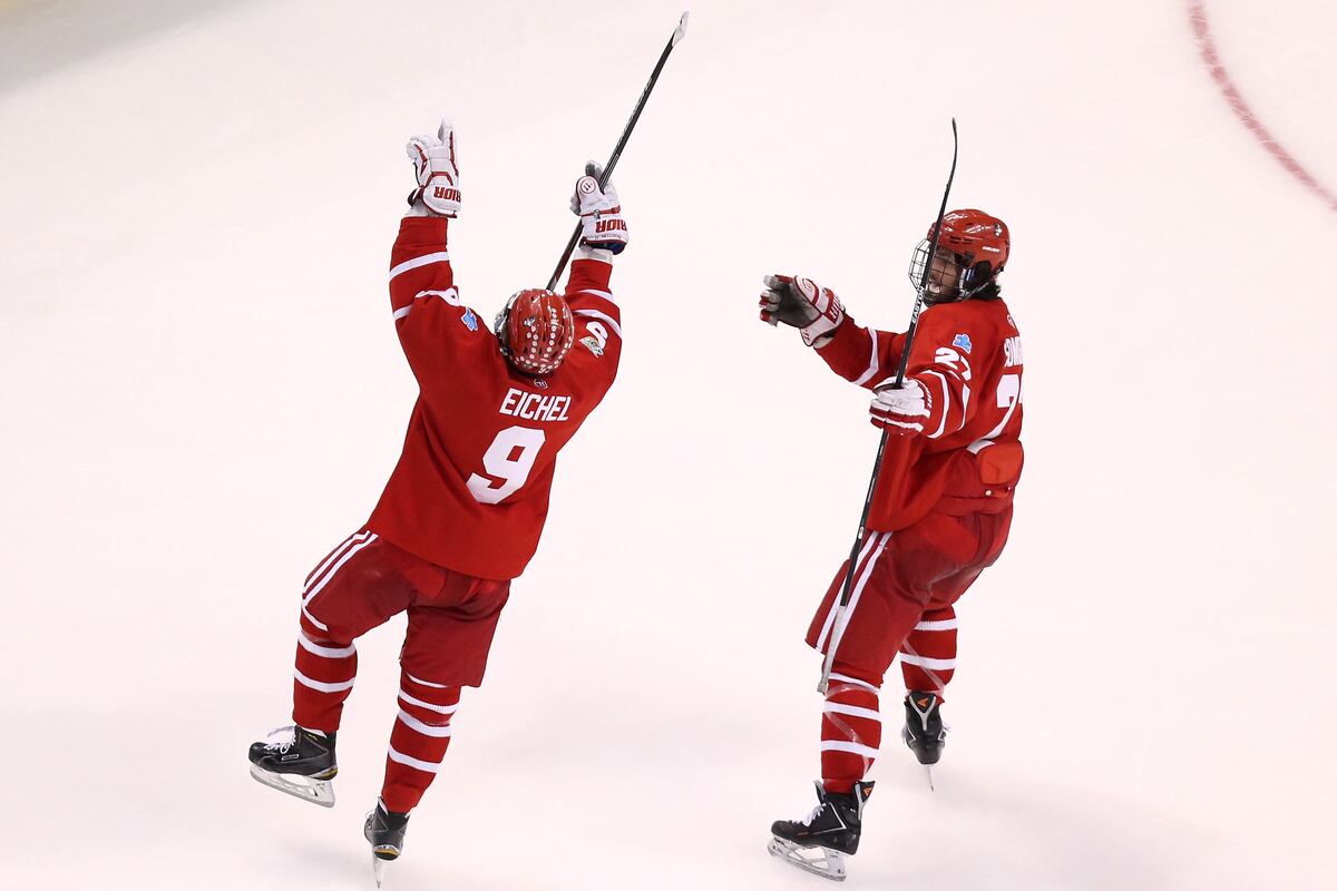 Frozen Four 2015 TV Schedule and Full Preview for Championship Clash News, Scores, Highlights