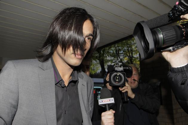 Former Pakistan Test cricketer, bowler Mohammad Amir arrives at Southwark Crown Court in London for his sentencing after pleading guilty to match fixing charges, Wednesday, Nov. 2, 2011.  Pakistan cricketers Salman Butt, Mohammad Asif and Mohammad Amir were all convicted of fixing parts of a cricket Test match against England in August 2010. (AP Photo/Sang Tan)