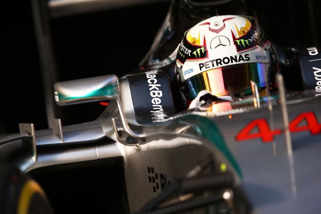 SHANGHAI, CHINA - APRIL 11:  Lewis Hamilton of Great Britain and Mercedes GP drives during qualifying for the Formula One Grand Prix of China at Shanghai International Circuit on April 11, 2015 in Shanghai, China.  (Photo by Mark Thompson/Getty Images)
