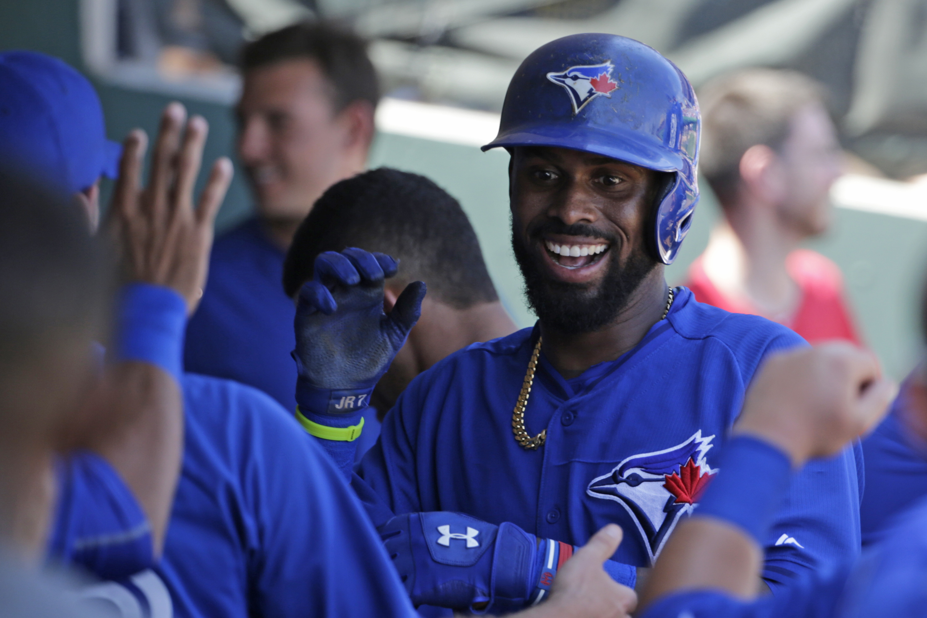 Toronto Blue Jays place Jose Reyes on disabled list with cracked