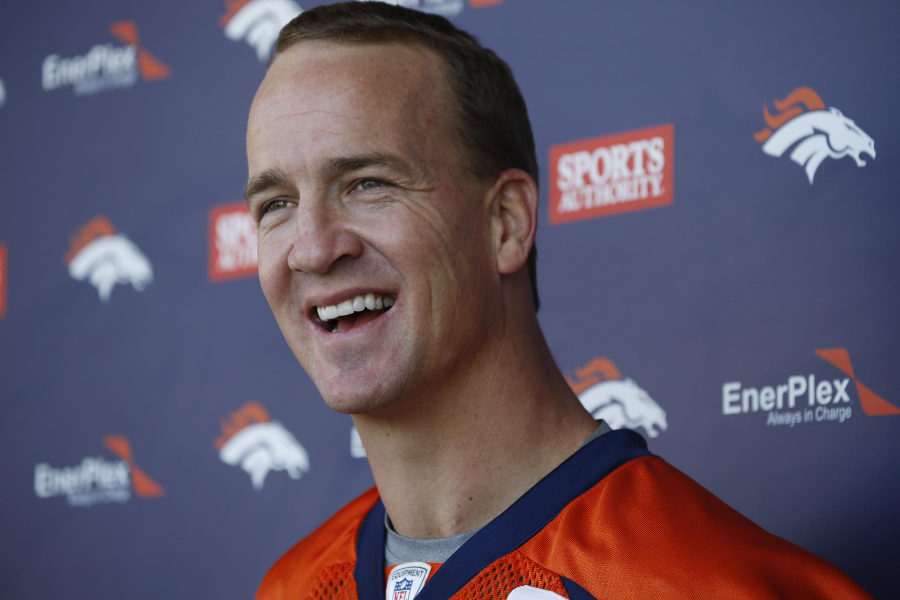 Peyton Manning Broke A Record, So You May Now Resume Your Life: NFL Heroes  And Villains, Week 7