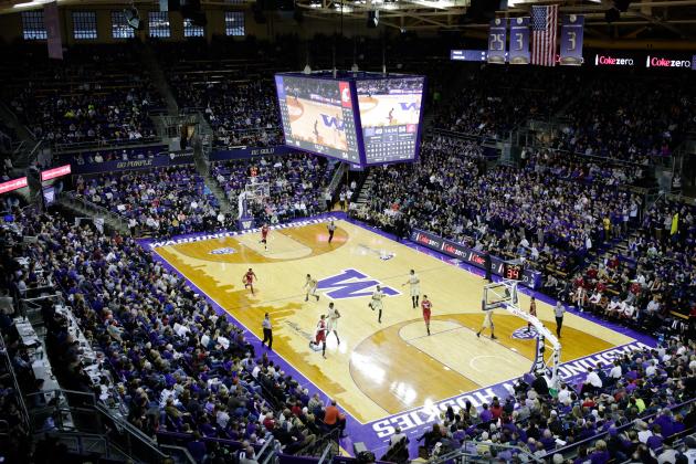 Washington State and Washington compete during the second half of an NCAA college basketball game at Alaska Airlines Arena at Hec Edmundson Pavilion, Saturday, Jan. 10, 2015, in Seattle. Washington State won 80-77. (AP Photo/Jason Redmond)