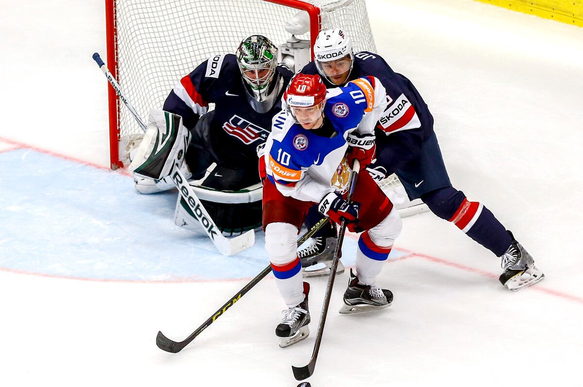 10 Exciting Young Talents to Watch at the 2015 IIHF World Championship ...