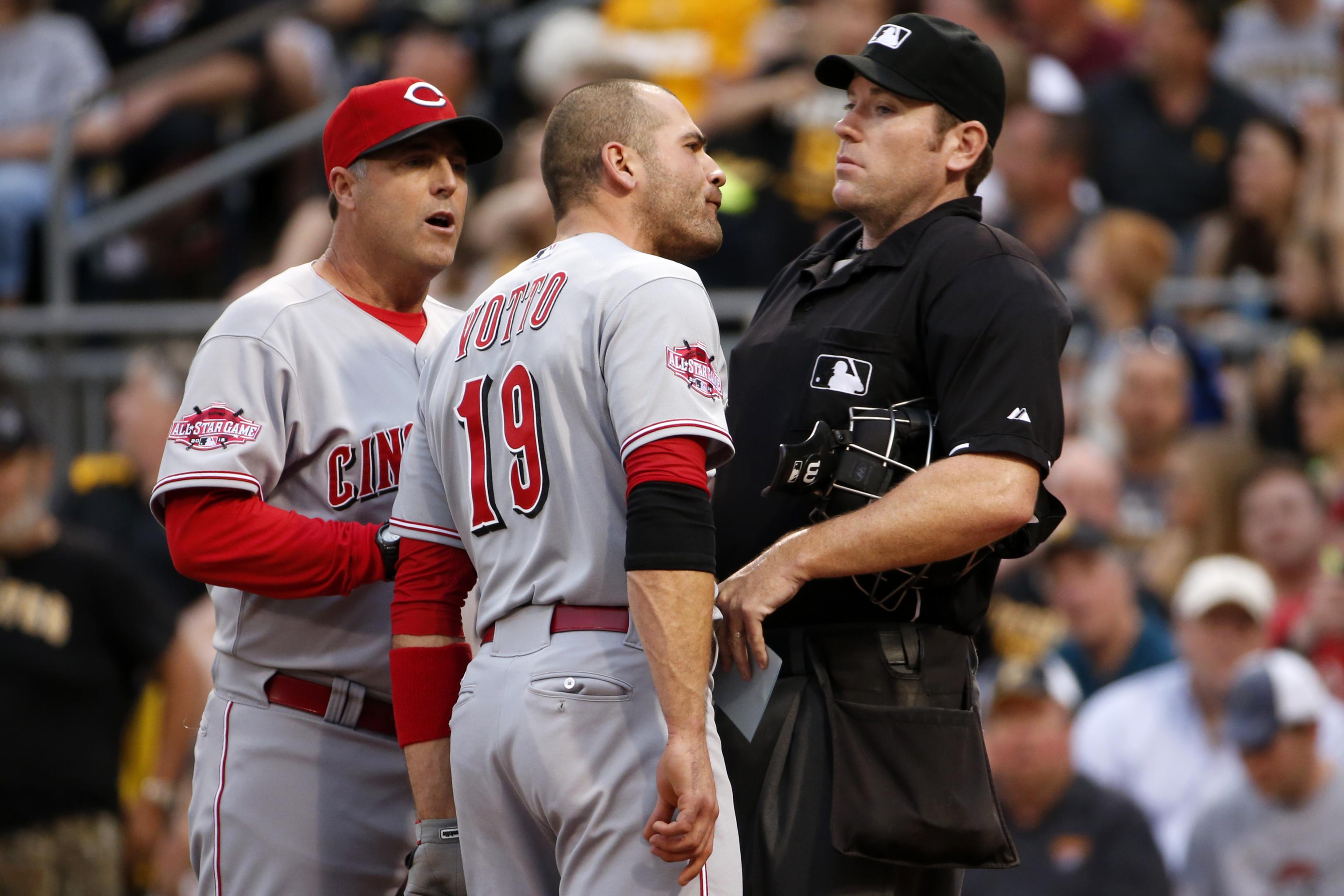 Votto ejected after 1st inning of what may be final game with Reds