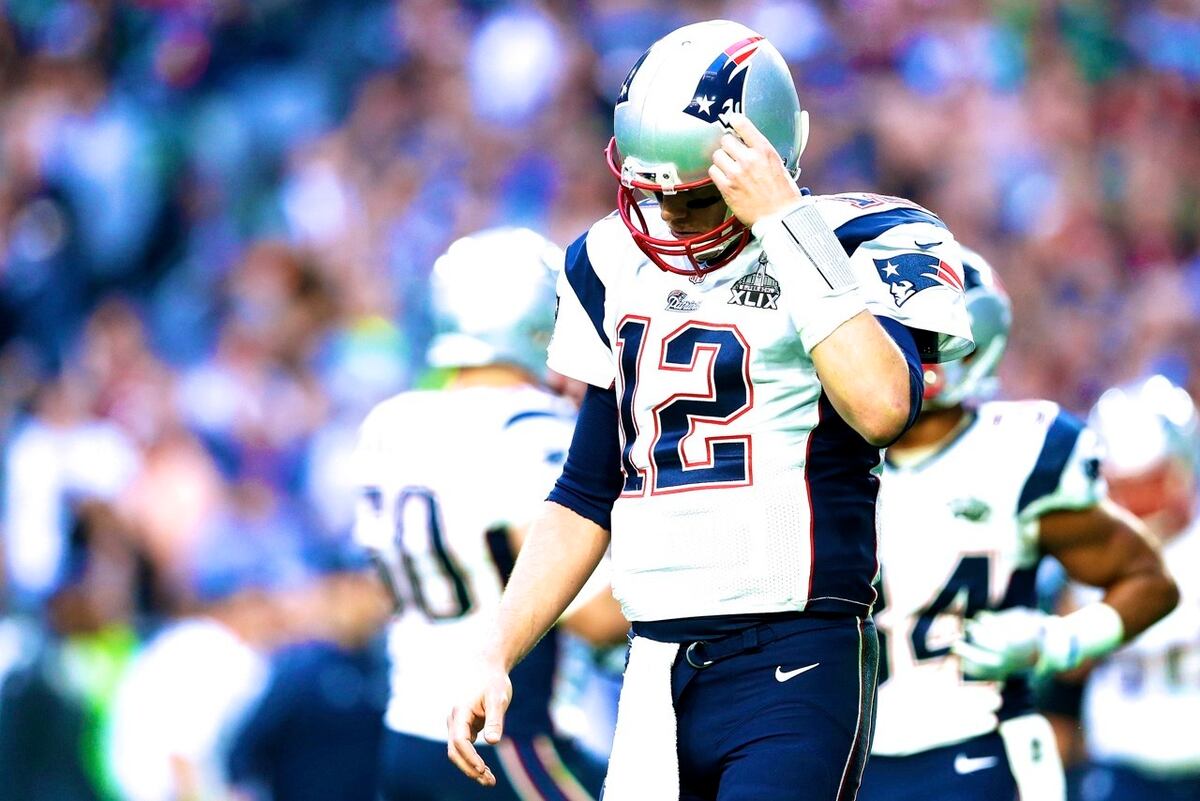 Tom Brady Suspended Twitter Reacts To Qb S Patriots Deflategate Punishments Bleacher Report Latest News Videos And Highlights