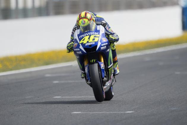 JEREZ DE LA FRONTERA, SPAIN - MAY 04:  Valentino Rossi of Italy and Movistar Yamaha MotoGP heads down a straight during the MotoGp Tests In Jerez at Circuito de Jerez on May 4, 2015 in Jerez de la Frontera, Spain.  (Photo by Mirco Lazzari gp/Getty Images)
