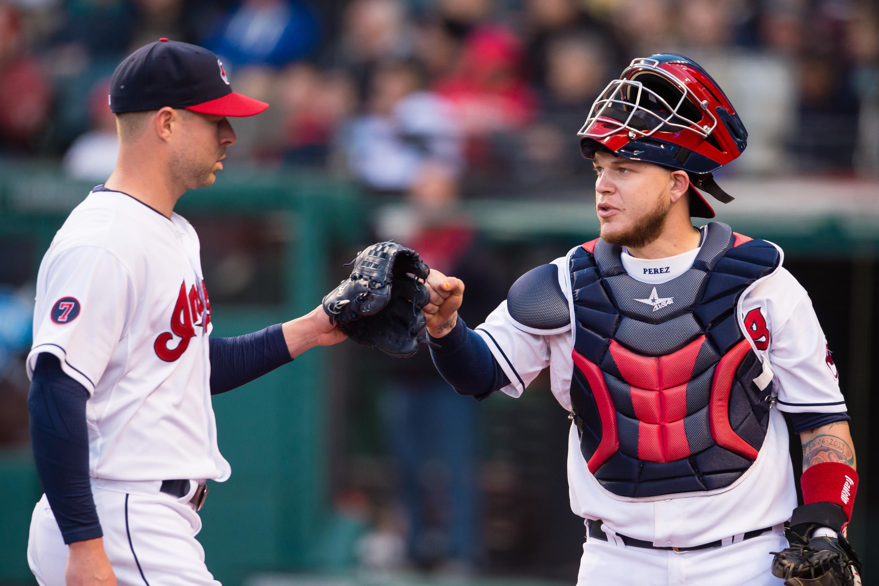 Kluber strikes out 18 as Indians top Cardinals 2-0, Sports