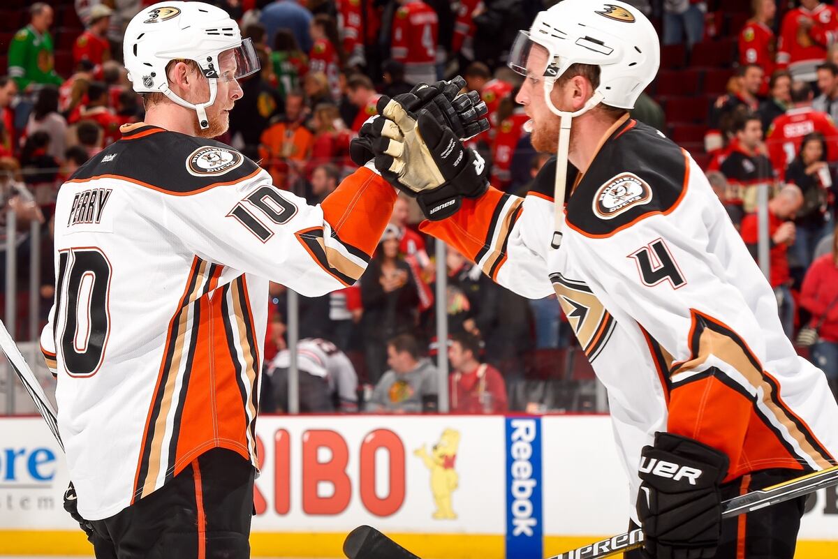 Ducks vs. Blackhawks: Game 3 Score and Twitter Reaction from 2015 NHL