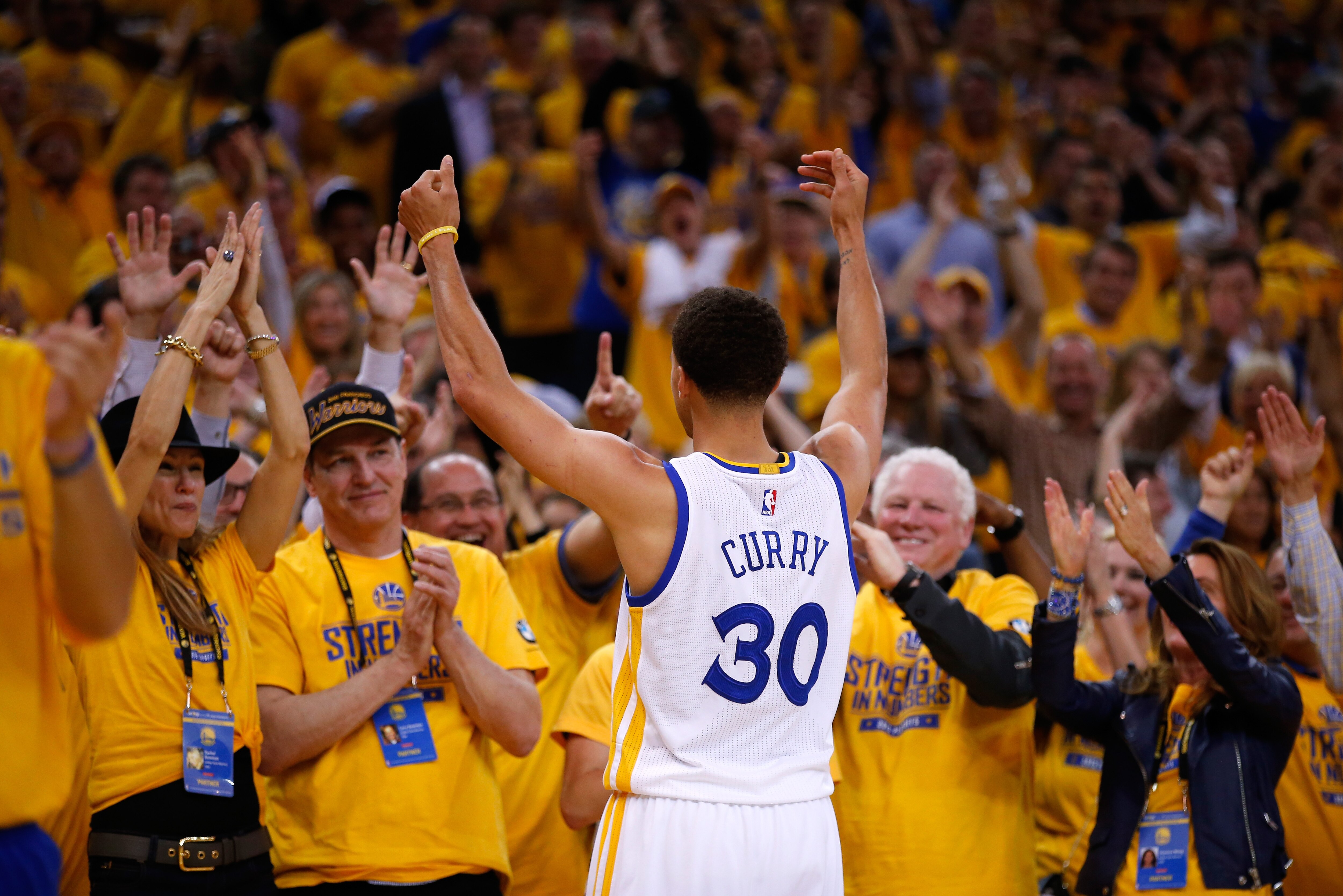 stephen curry 3 point celebration