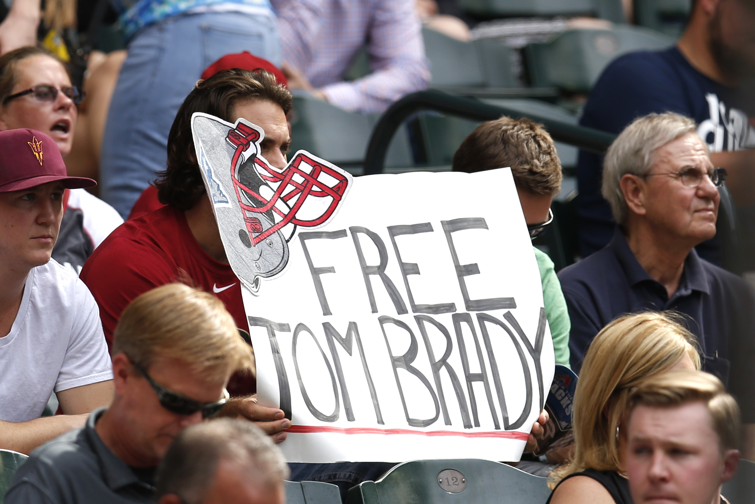 Free Tom Brady T-Shirt