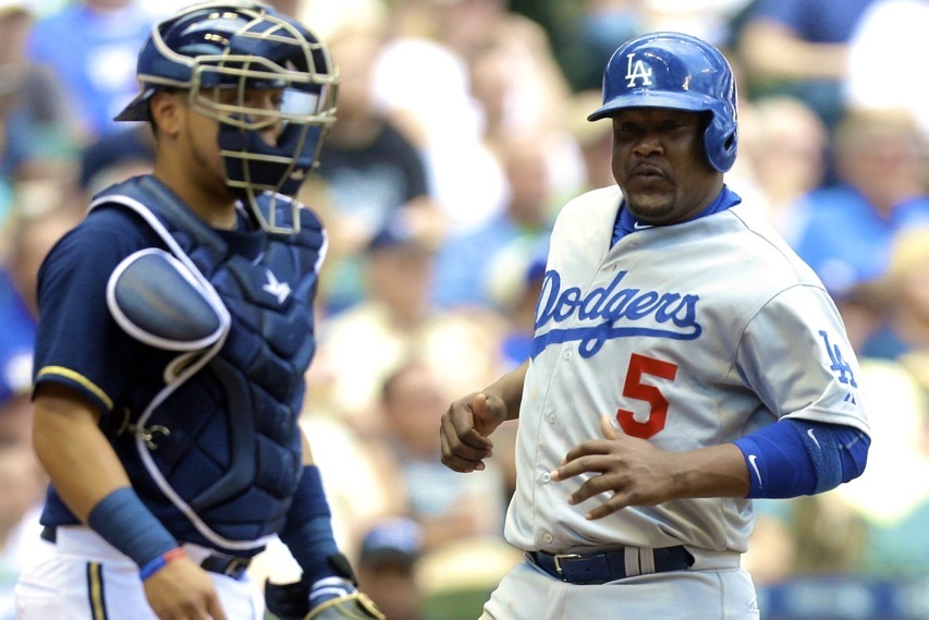 Juan Uribe to be traded to Braves in a bizarre deal for a bizarre day –  Dodgers Digest