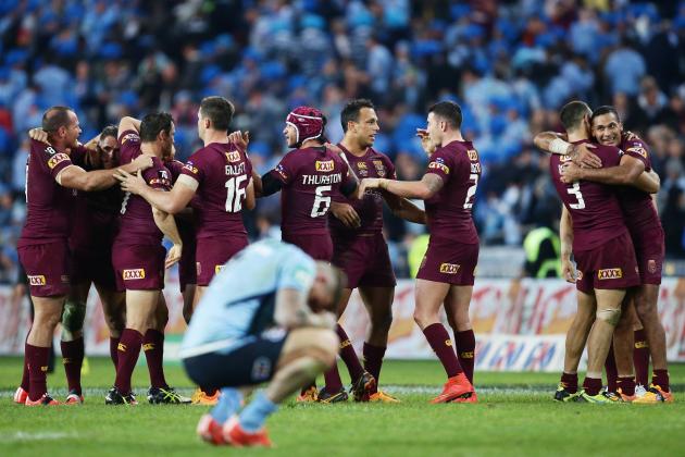 SYDNEY, AUSTRALIA - MAY 27:  Maroons players celebrate victory at fulltime during game one of the State of Origin series between the New South Wales Blues and the Queensland Maroons at ANZ Stadium on May 27, 2015 in Sydney, Australia.  (Photo by Matt King/Getty Images)