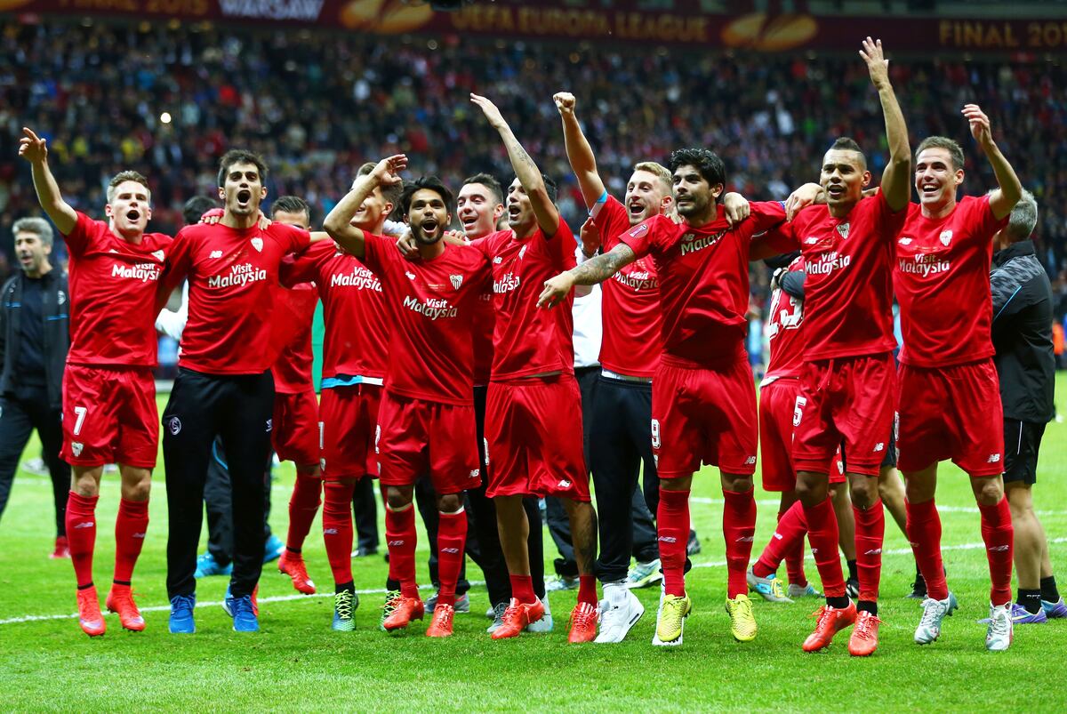 Twitter Reacts to Sevilla's Entertaining Europa League ...