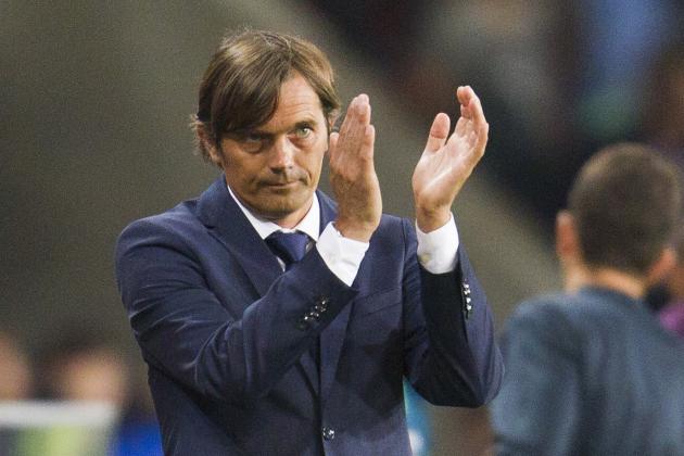 EINDHOVEN,NETHERLANDS - SEPTEMBER 18: Head Coach Phillip Cocu of PSV Eindhoven in action during the UEFA Europa League match between PSV Eindhoven and Estoril Praia at the Philips Stadium on September 18, 2014 in Eindhoven,Netherlands. (Photo by Robert Meerding/EuroFootball/Getty Images)