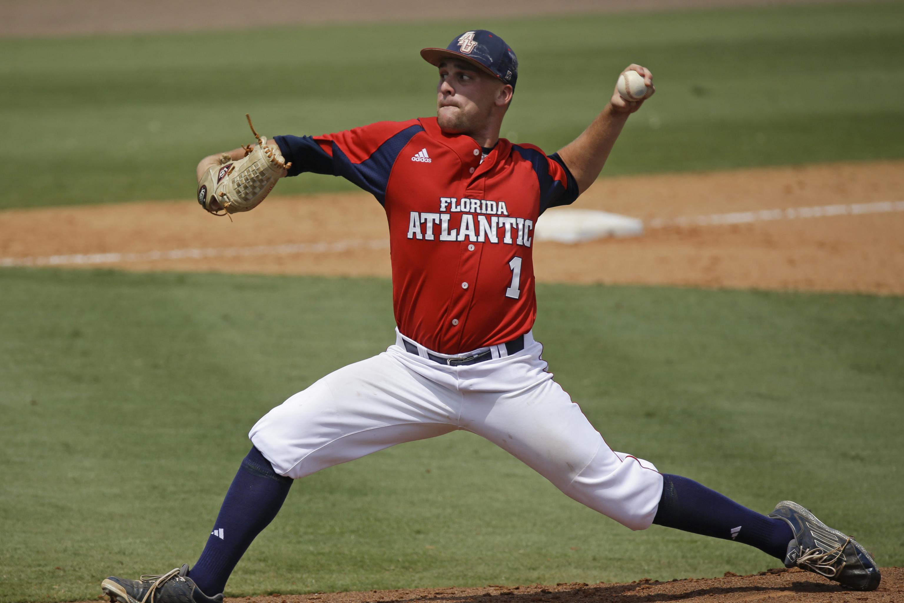 College World Series 2015 bracket update: Florida pummels Miami  again 