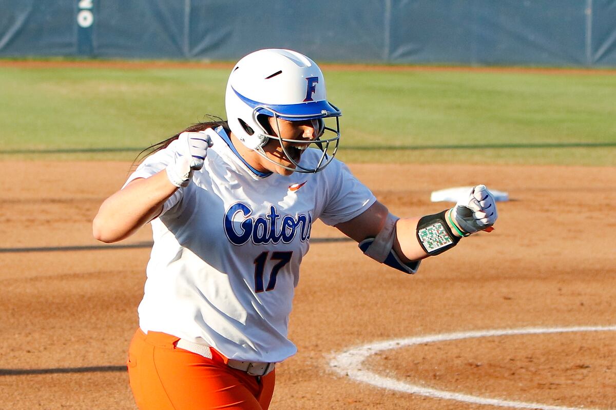 College Softball World Series 2015 Michigan vs. Florida Game 1 Score and Recap News, Scores