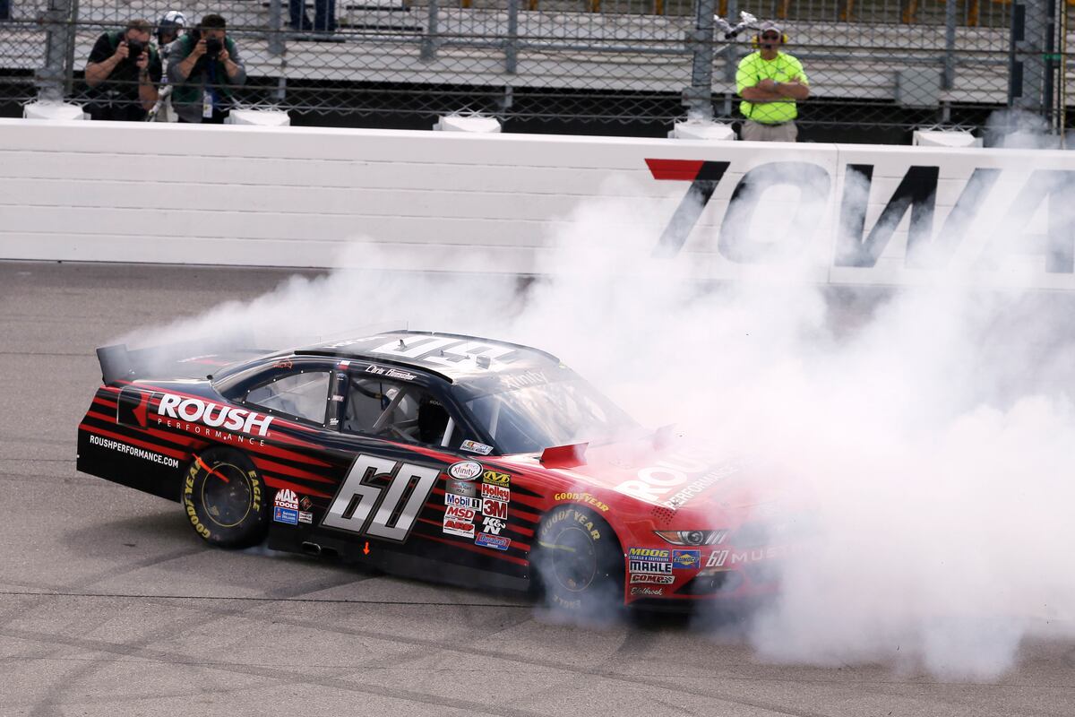 NASCAR Xfinity Series at Michigan 2015 Full Schedule, Standings and Preview News, Scores
