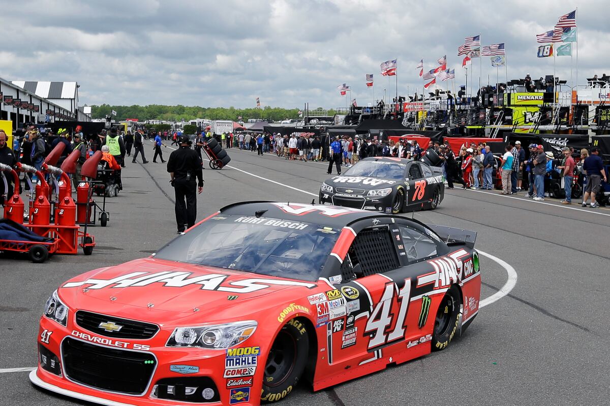 NASCAR at Michigan 2015 Results: Winner, Standings ...