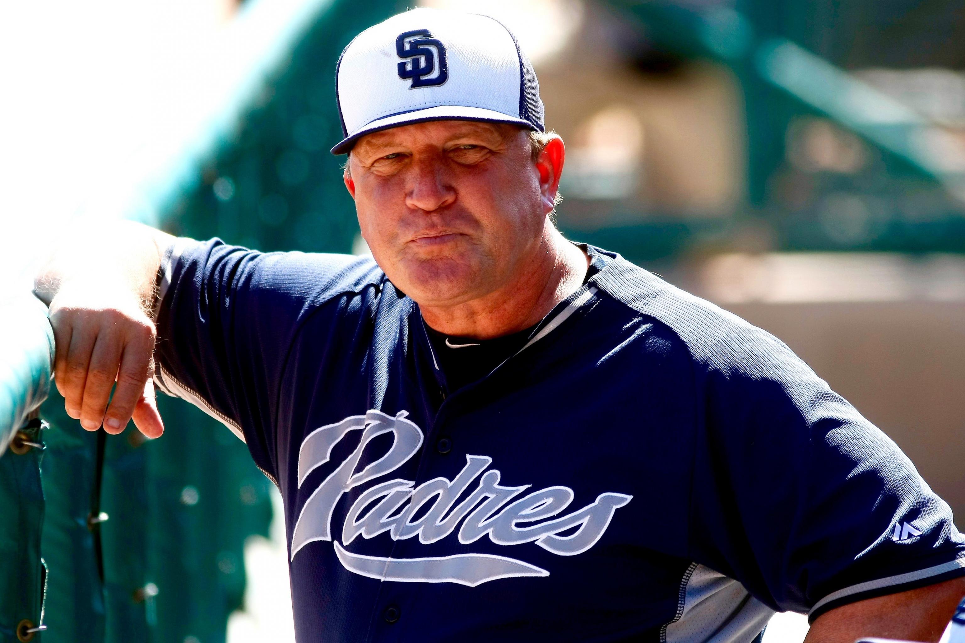 San Diego Padres dismiss manager Bud Black as offseason hope