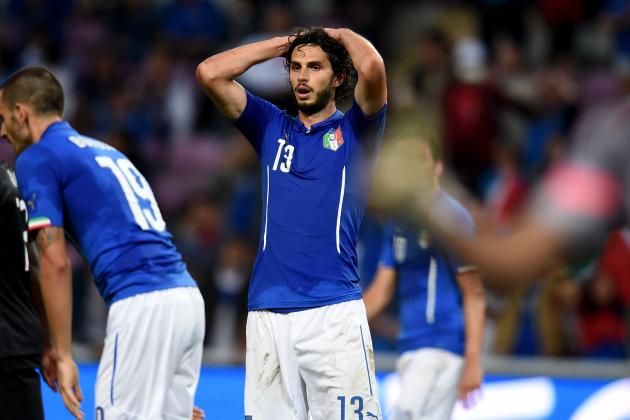 GENEVA, SWITZERLAND - JUNE 16:  Andrea Ranocchia of Italy dejected at the end of the international friendly match between Portugal and Italy at Stade de Geneve on June 16, 2015 in Geneva, Switzerland.  (Photo by Claudio Villa/Getty Images)