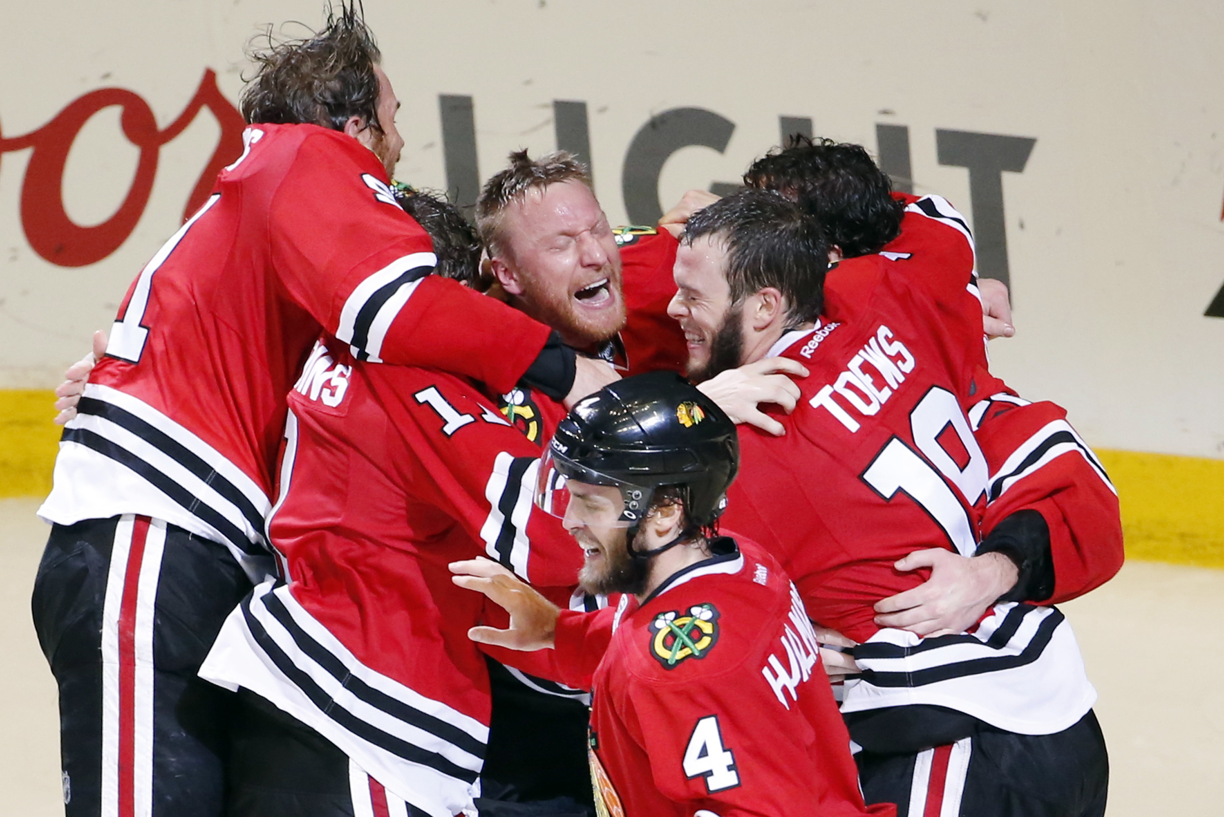 It's official: 3rd Cup in 6 seasons marks Hawks a dynasty