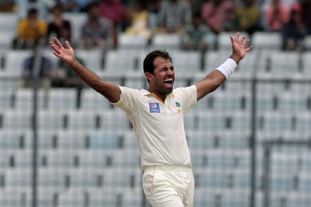 Pakistan’s Wahab Riaz makes an unsuccessful appeal for LBW during their third day of the second test cricket match against Bangladesh in Dhaka, Bangladesh, Friday, May 8, 2015. (AP Photo/A.M. Ahad)