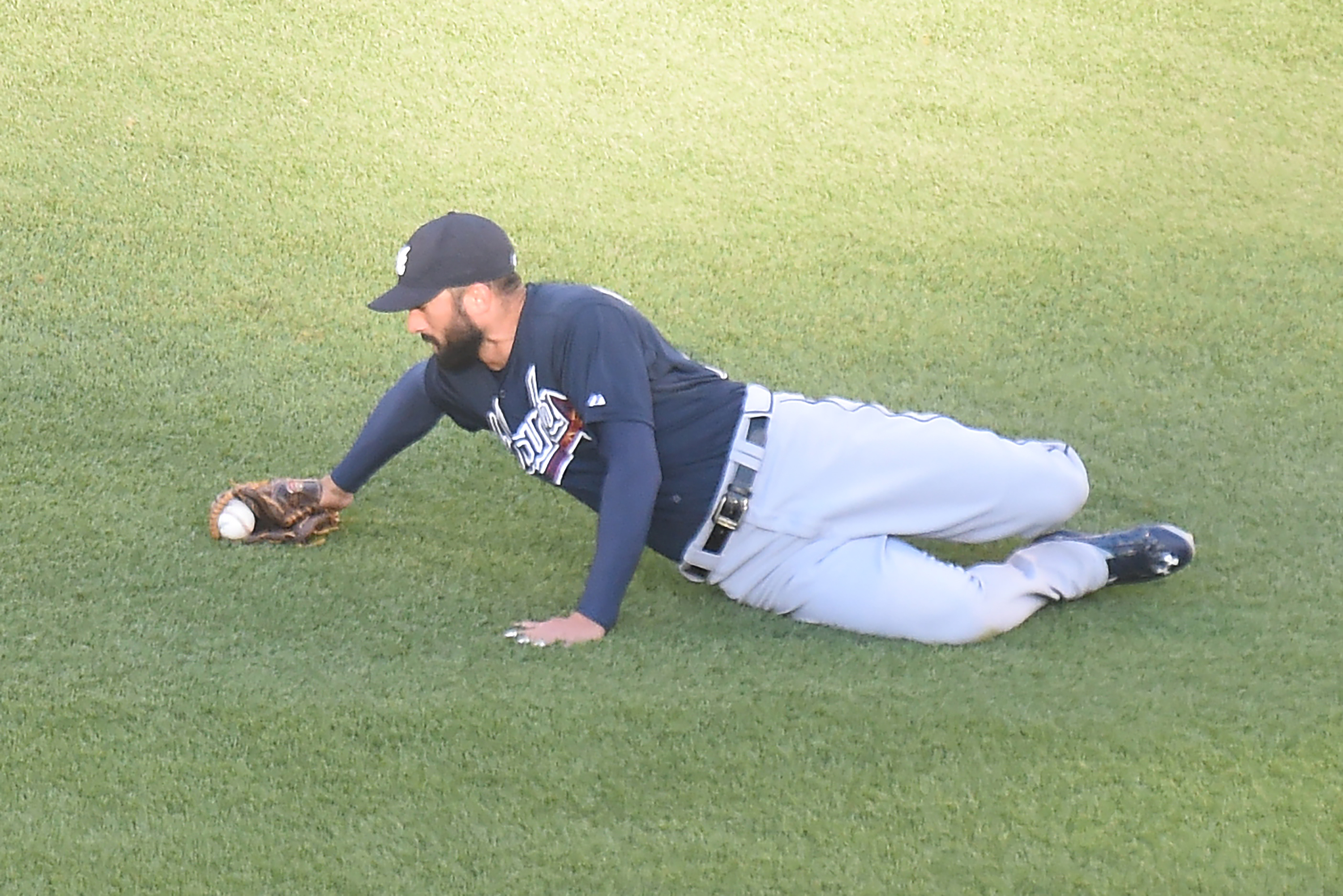 Braves' Nick Markakis sets all-time record for errorless streak