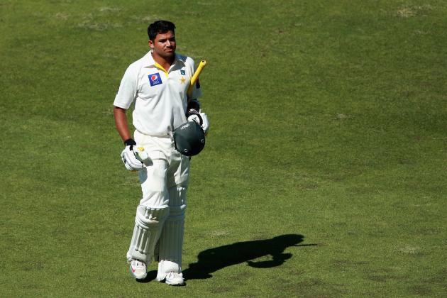 ABU DHABI, UNITED ARAB EMIRATES - NOVEMBER 10: Azhar Ali of Pakistan leaves the wicket bowled by Ish Sodhi of New Zealand during day two of the first test between Pakistan and New Zealand at Sheikh Zayed stadium on November 10, 2014 in Abu Dhabi, United Arab Emirates. (Photo by Warren Little/Getty Images)