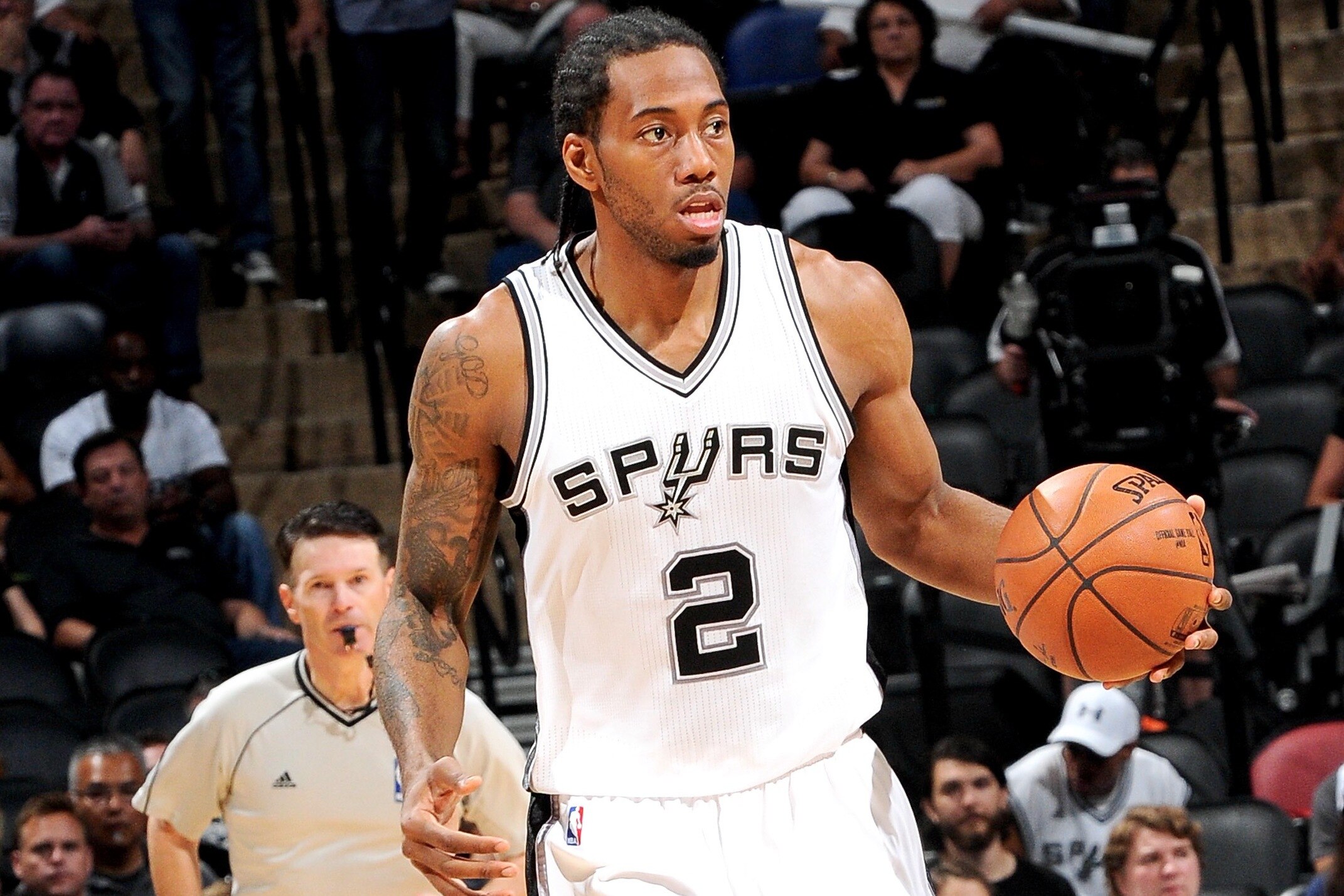 kawhi leonard contract news