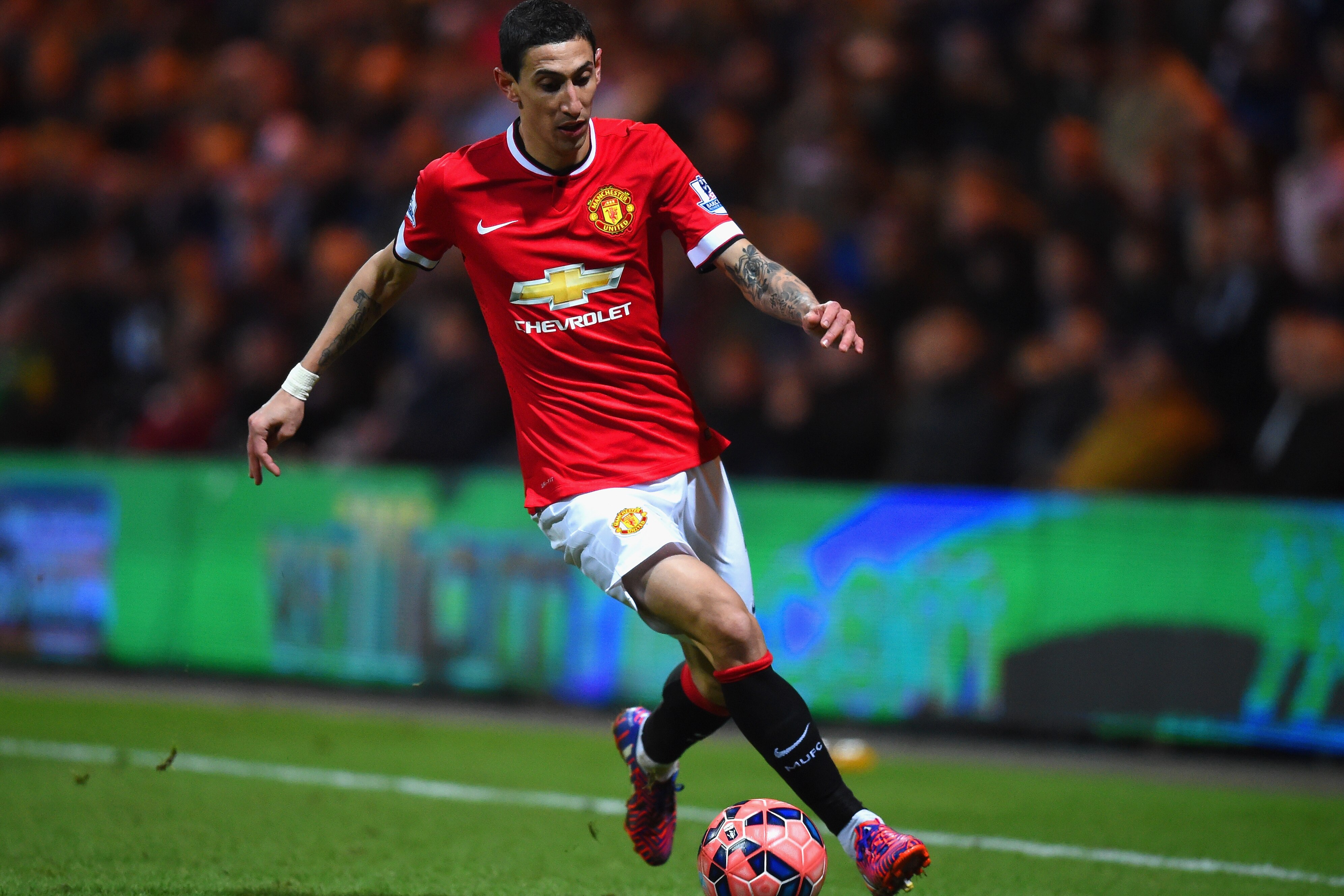 Pep Guardiola Reacts to Angel Di Maria, Bastian ...