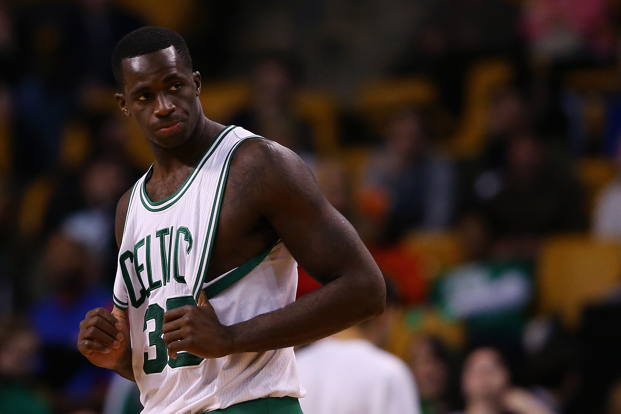 Report: Lakers near deal to sign Brandon Bass, may trade Nick