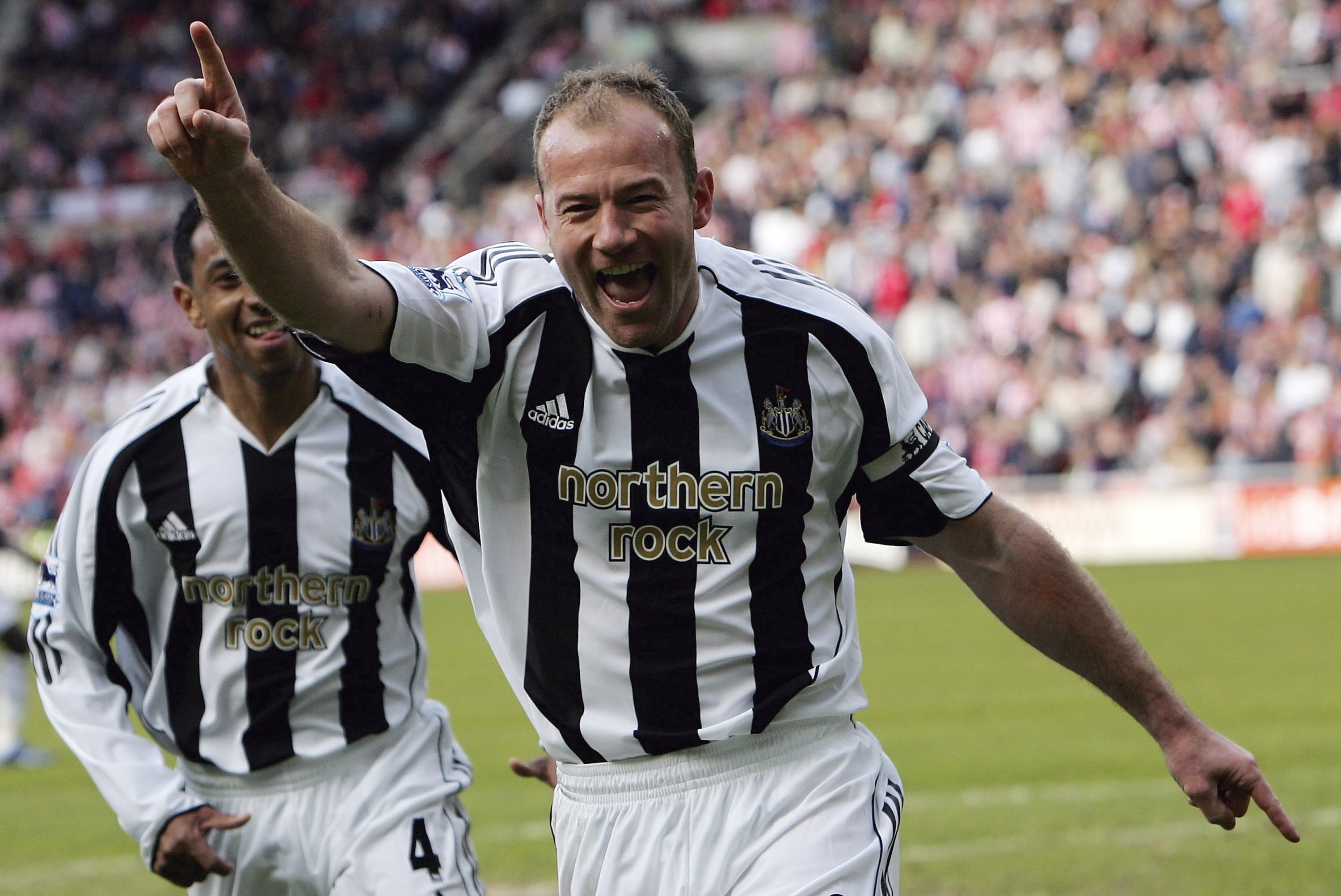 Alan Shearer Nails Pinpoint Strike And Trademark Celebration In Home Video Bleacher Report Latest News Videos And Highlights