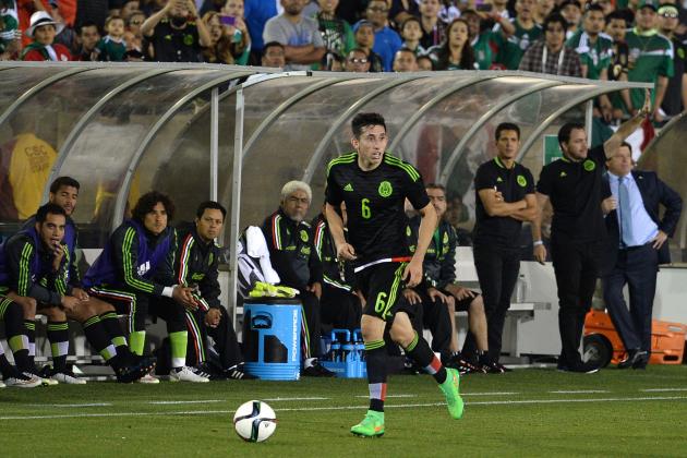 Mar 28, 2015; Los Angeles, CA, USA; Mexico midfielder Hector Herrera (6) controls the ball against Ecuador during the second half at Los Angeles Memorial Coliseum. Mandatory Credit: Jake Roth-USA TODAY Sports