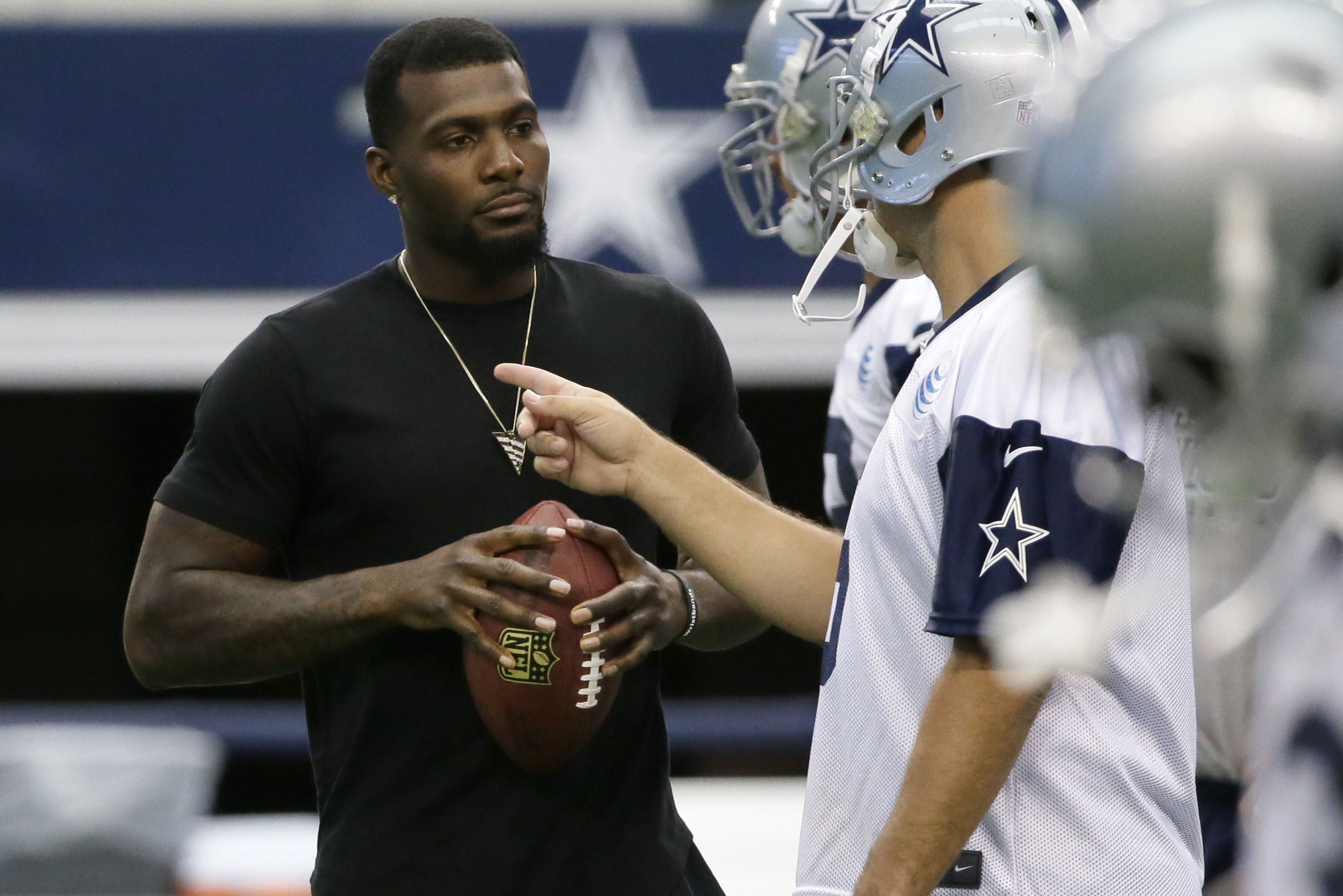 Dez Bryant video rumor addressed by Adam Schefter