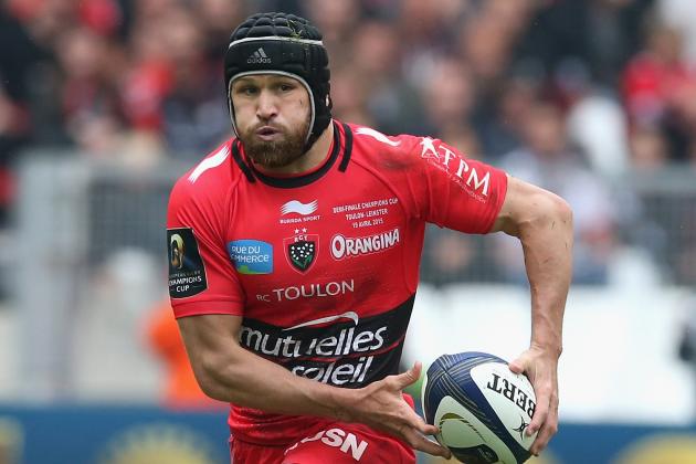 MARSEILLE, FRANCE - APRIL 19:  Matt Giteau of Toulon runs with the ball during the European Rugby Champions Cup semi final match between RC Toulon and Leinster at Stade Velodrome on April 19, 2015 in Marseille, France.  (Photo by David Rogers/Getty Images)