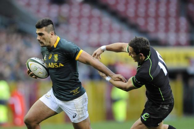 CAPE TOWN, SOUTH AFRICA - JULY 11: Damian de Allende of South Africa on his way to score a try during the match between South Africa and World VX at DHL Newlands Stadium on July 11, 2015 in Cape Town, South Africa. (Photo by Ashley Vlotman/Gallo Images/Getty Images)