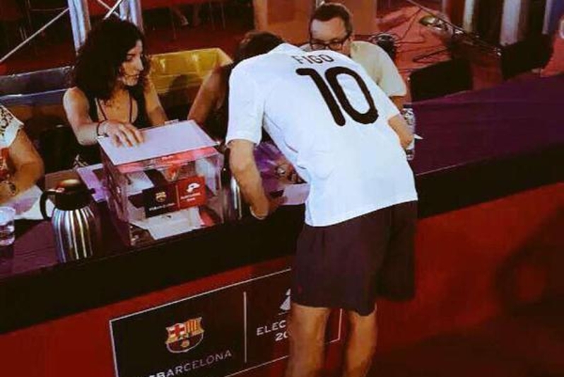 'Luis Figo' and 'Cristiano Ronaldo' Vote at Barcelona Elections